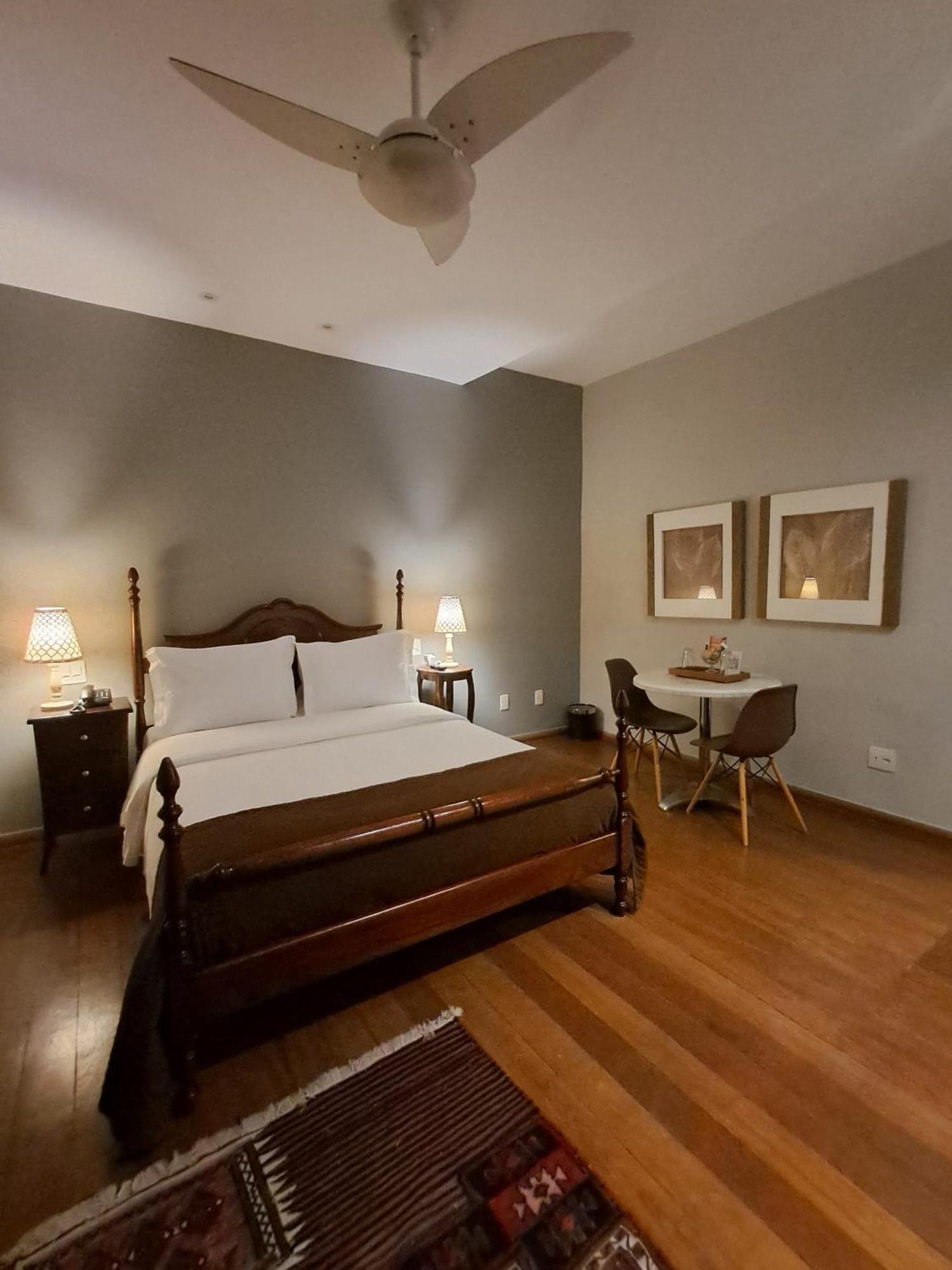 Quarto Luxo Triplo com Banheira,1688838319:JPEG