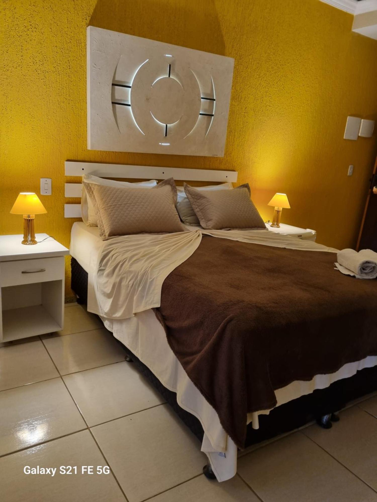 Deluxe Room,1717058613:JPEG