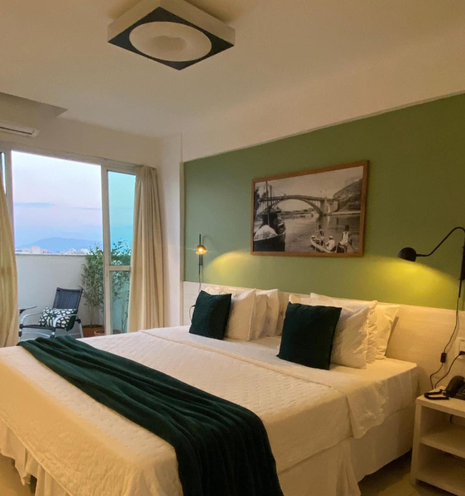 Master Suite with Spa Bath,1698165547:JPEG