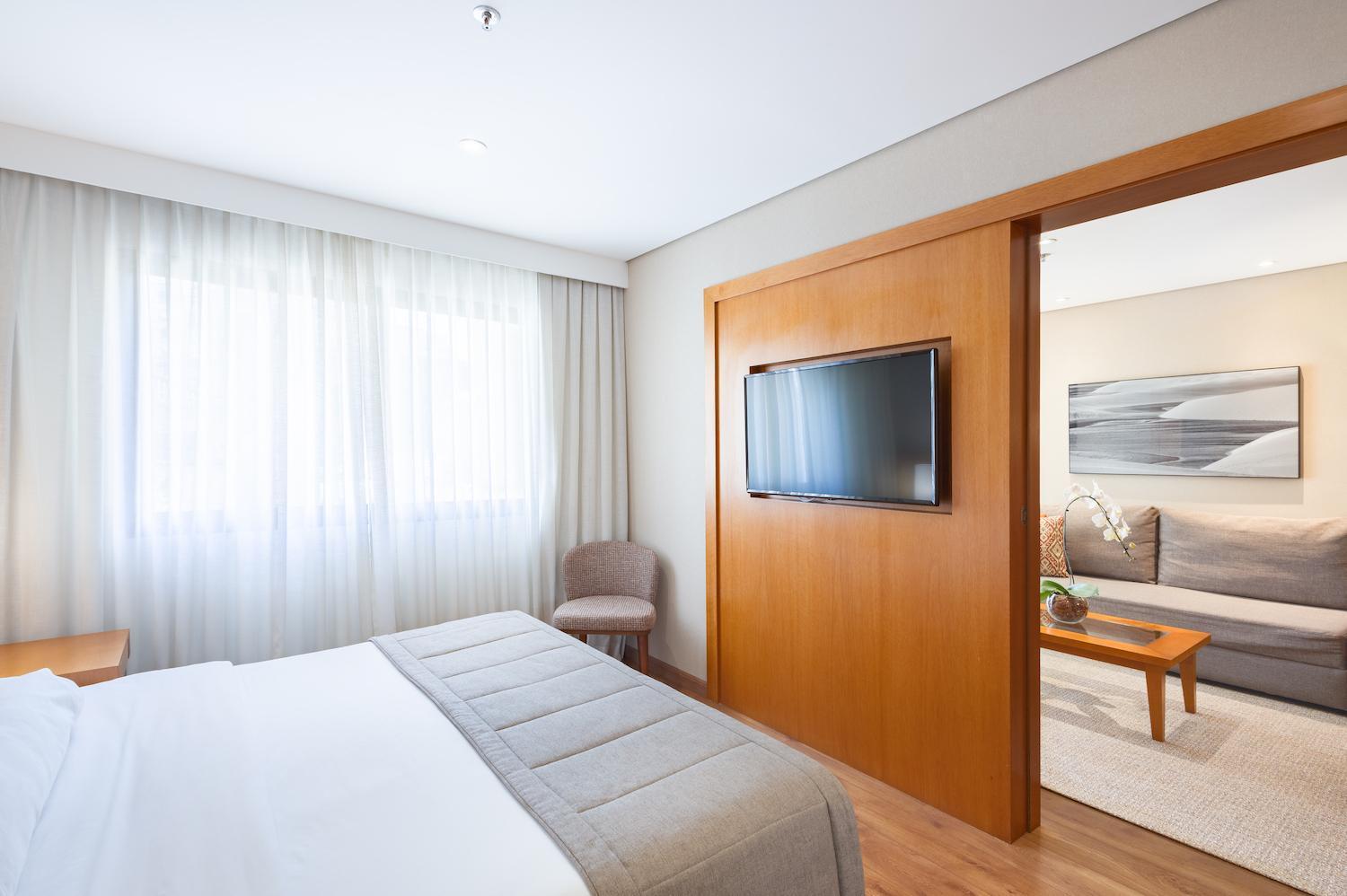 Deluxe Suite,1697912394:JPEG