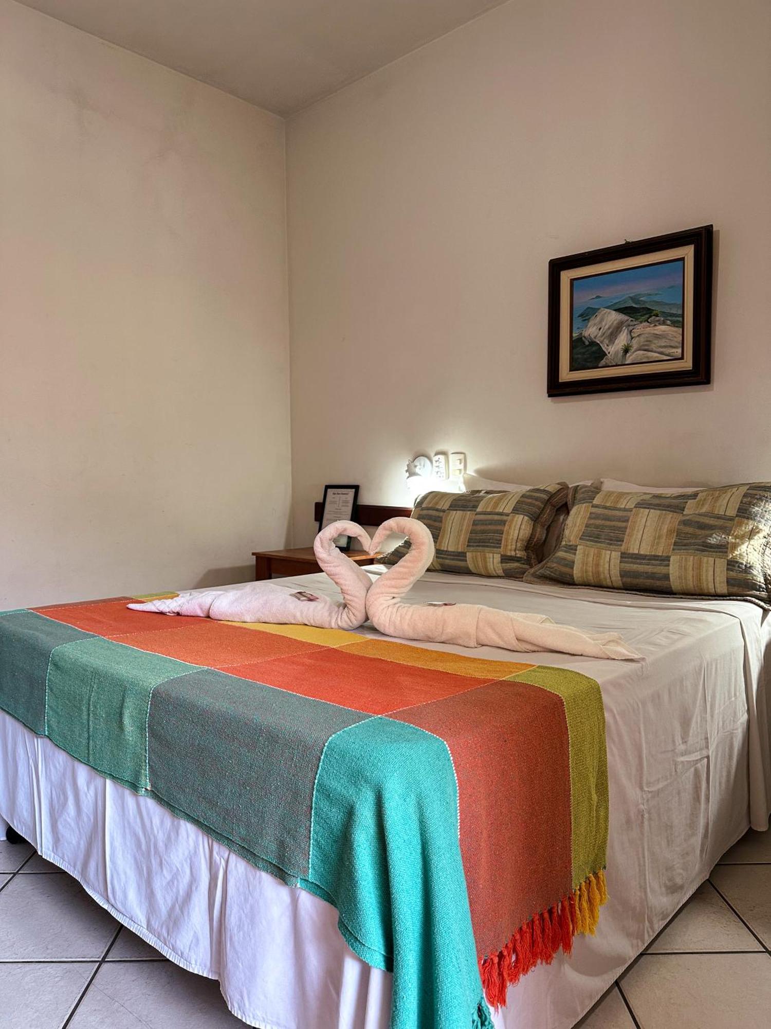 Quarto Duplo com Banheiro Privativo