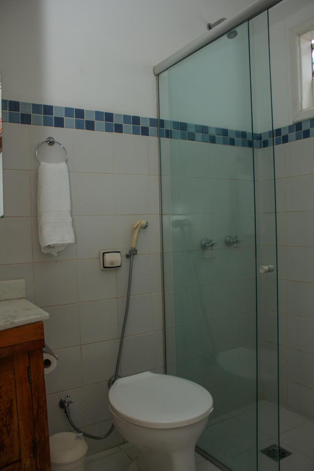 Quarto com Cama de Casal ou 2 de Solteiro