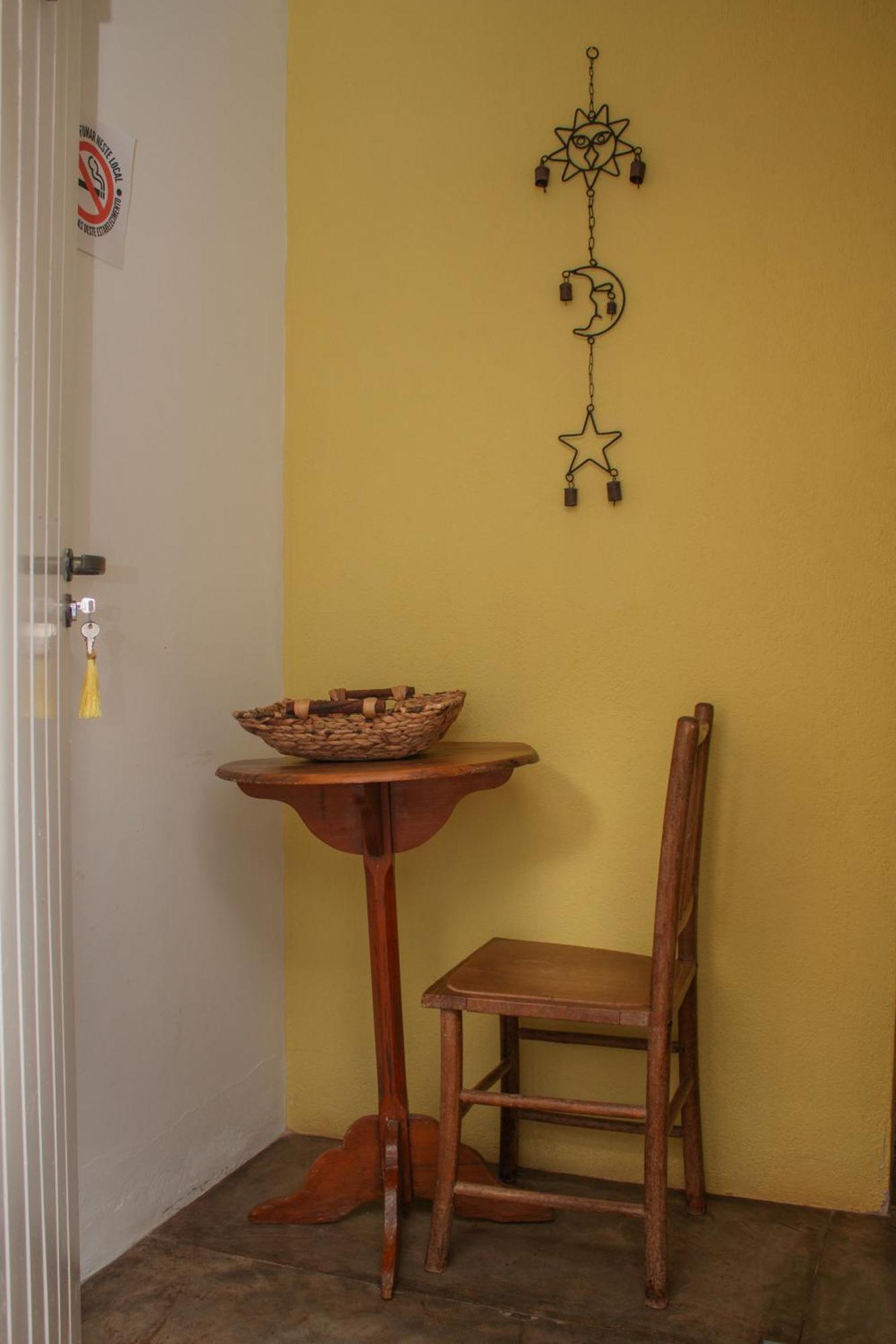 Quarto Grande com Cama de Casal ou 2 de Solteiro