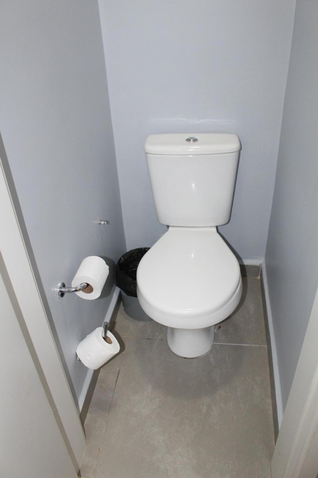 Standard Room With Three Single Beds,1706939201:JPEG