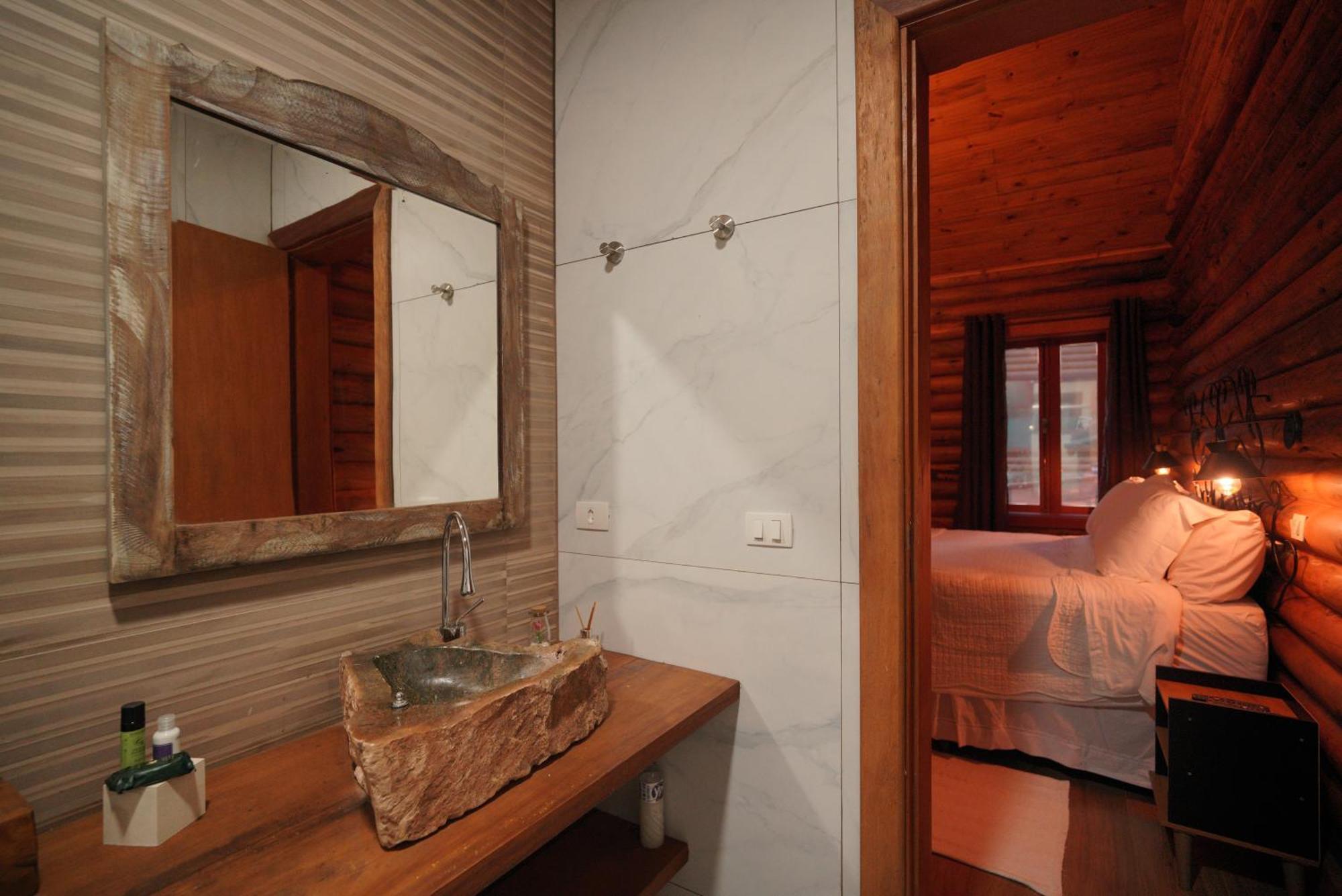 Chalet,1769533833:JPEG