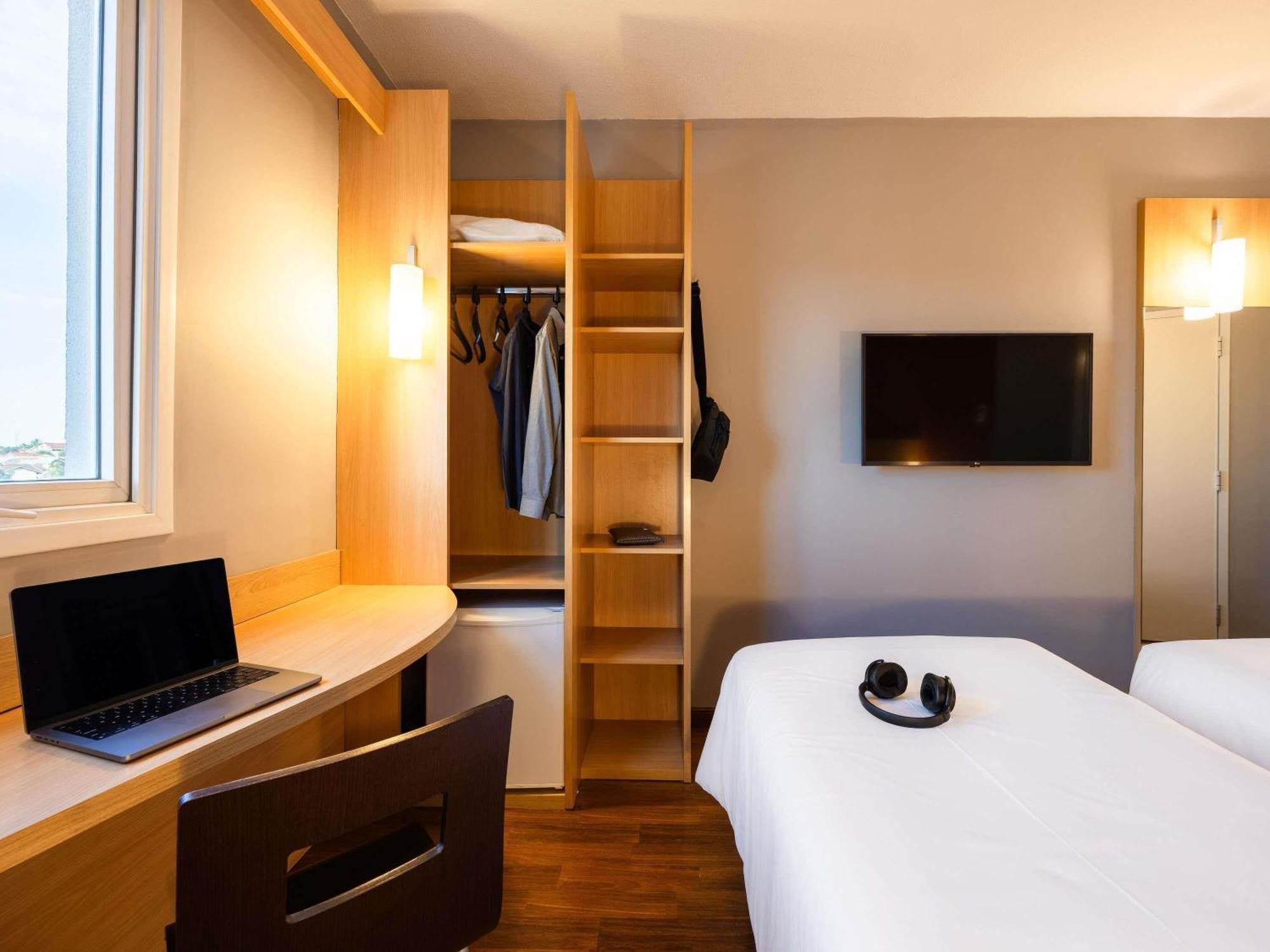 Standard Twin Room,1742916684:JPEG