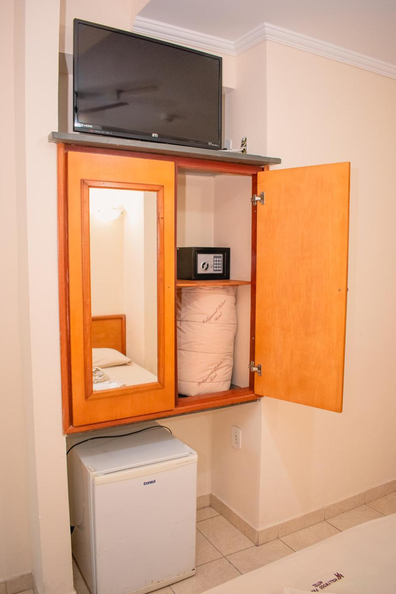 Single Room,1746877906:JPEG