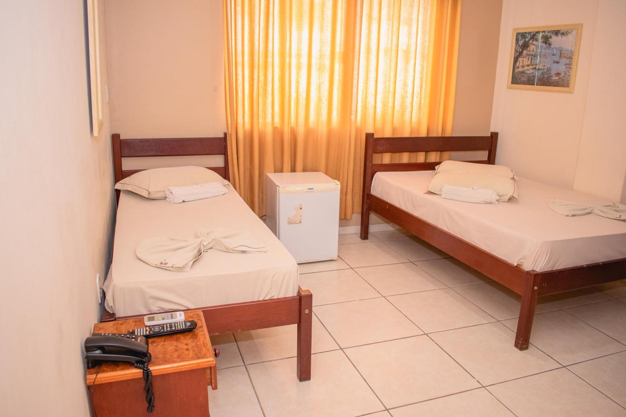 Twin Room,1746878023:JPEG