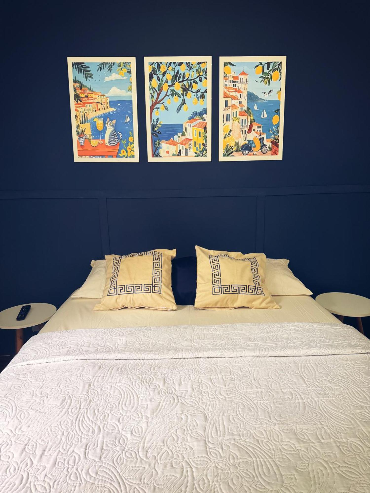 Double Room,1747164484:JPEG