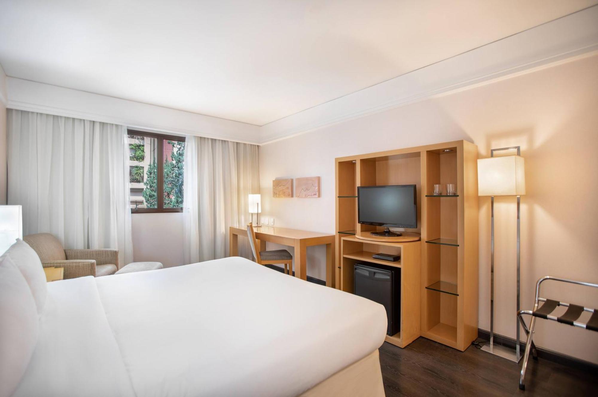 Melia Queen,1758289111:JPEG