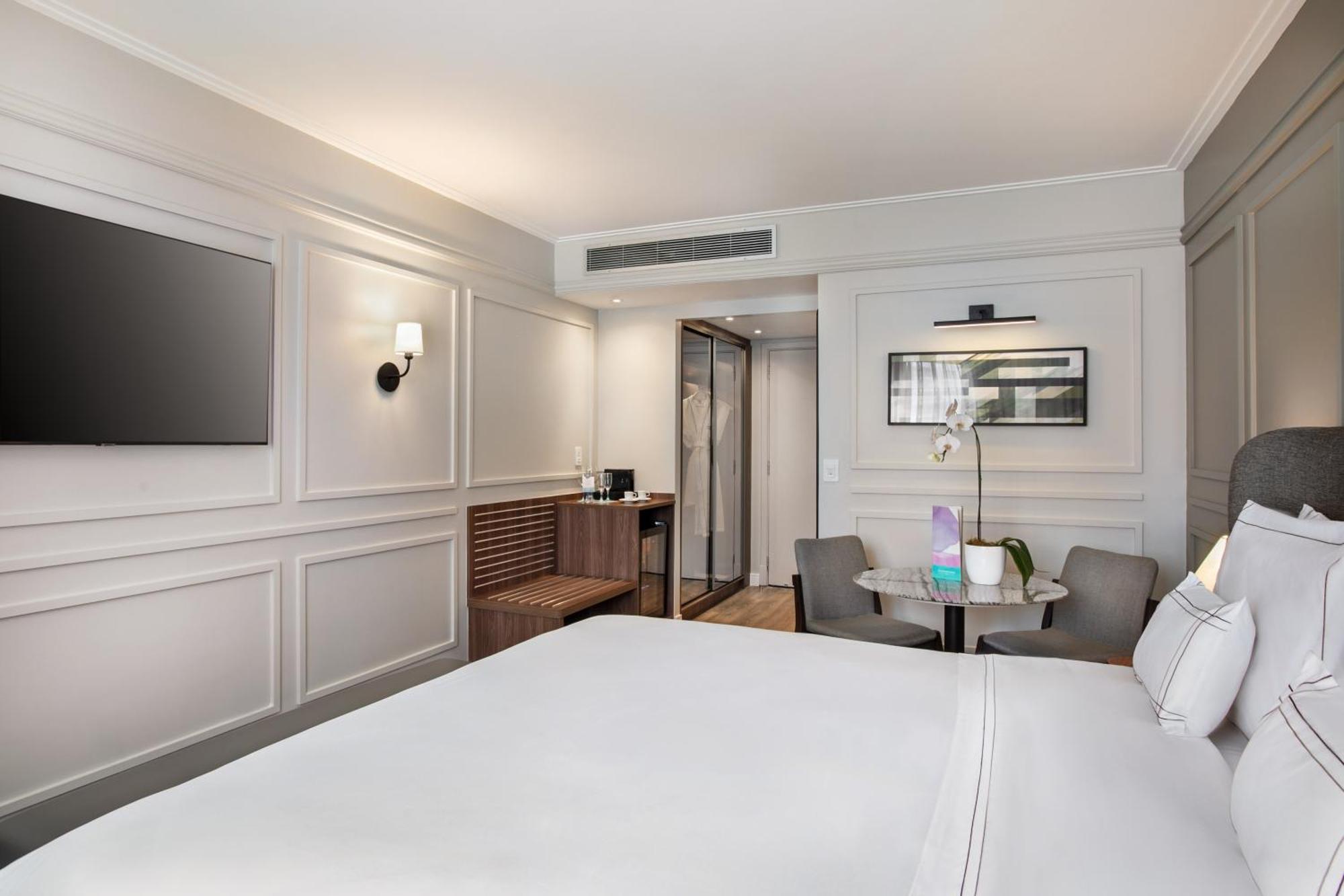 Supreme Queen,1758532196:JPEG