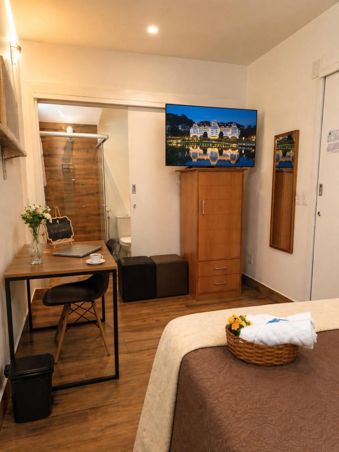 Standard Suite