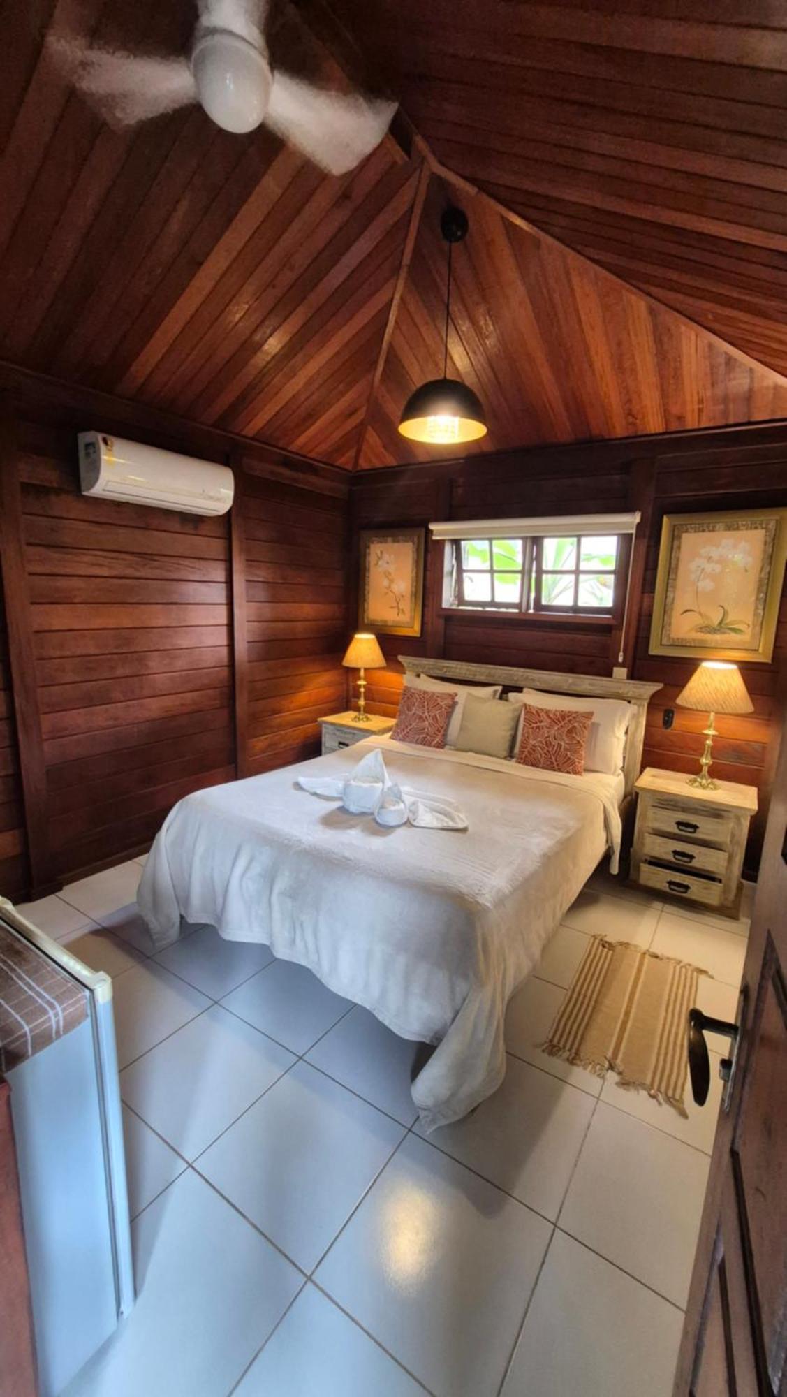 Deluxe Queen Suite