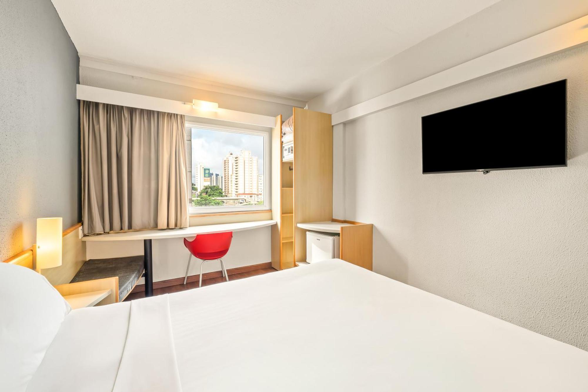 Deluxe Double Room with Extra Bed