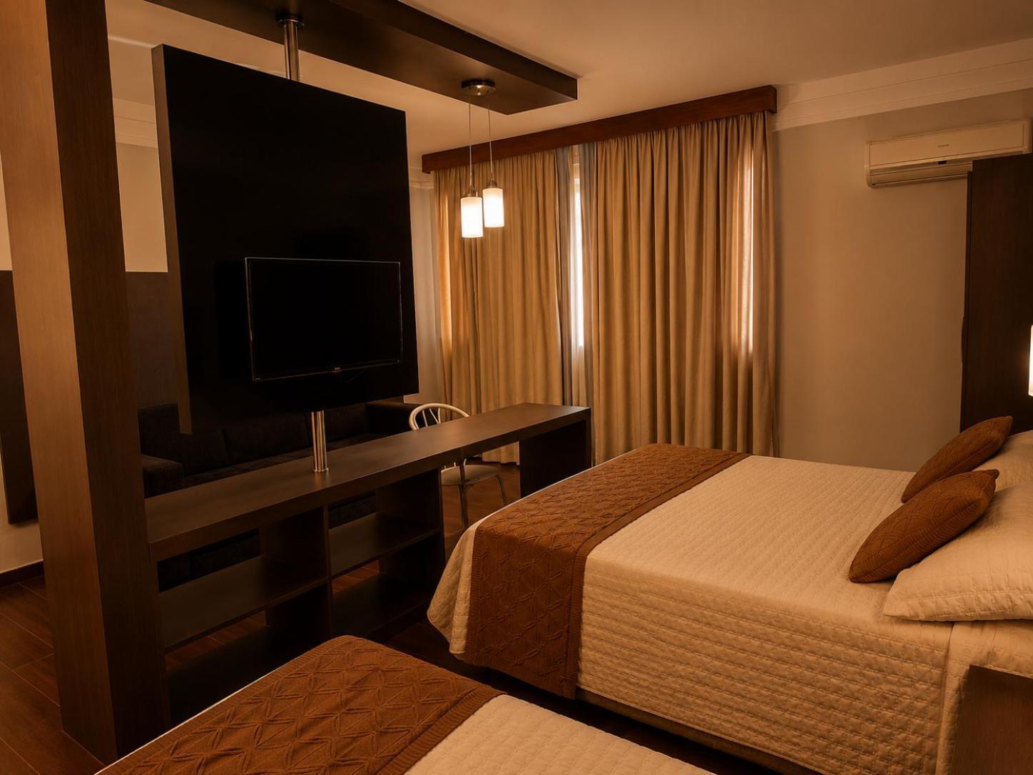Triple Suite,1770931518:JPEG