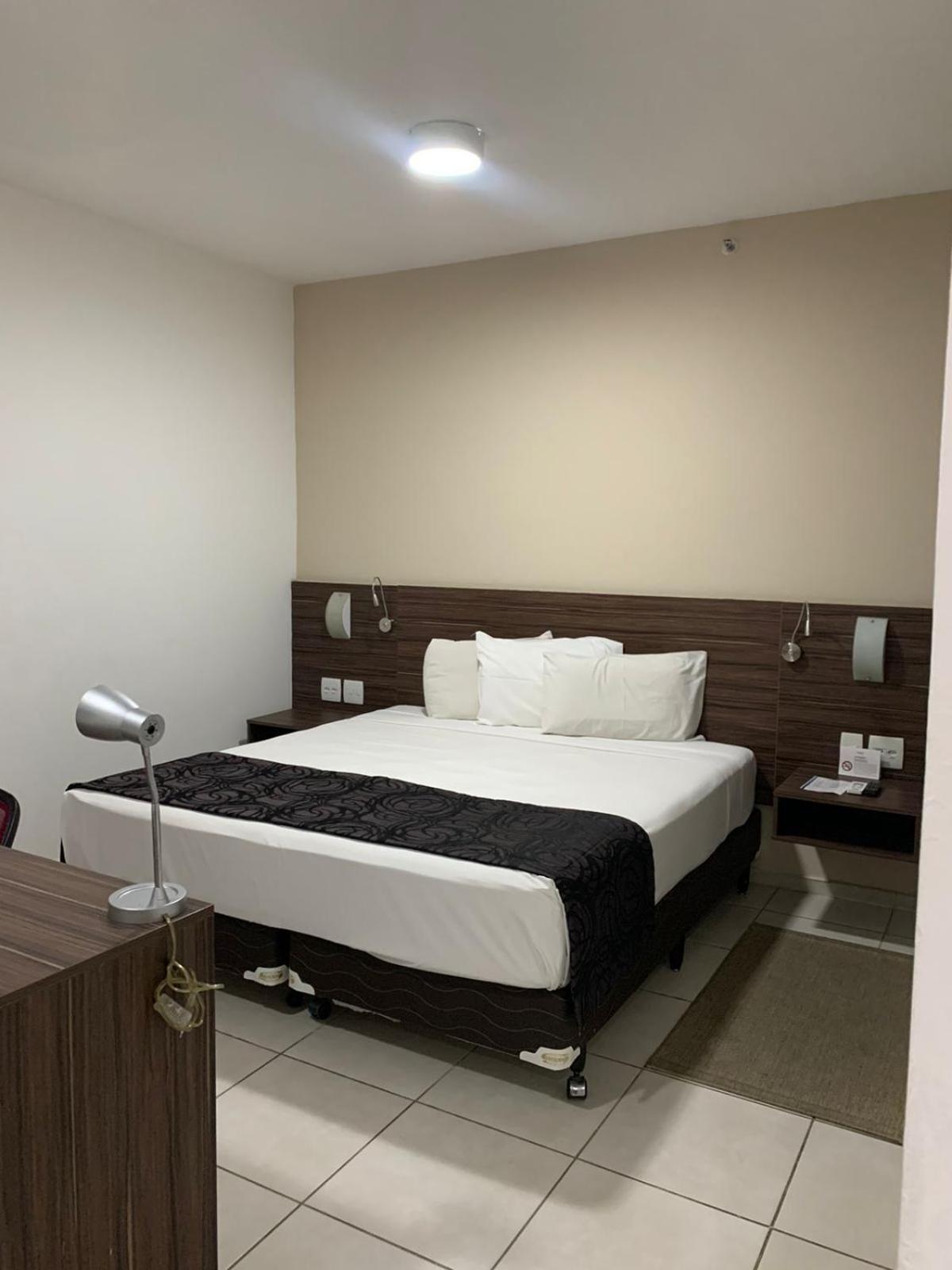 Quarto Standard com Cama Queen-size