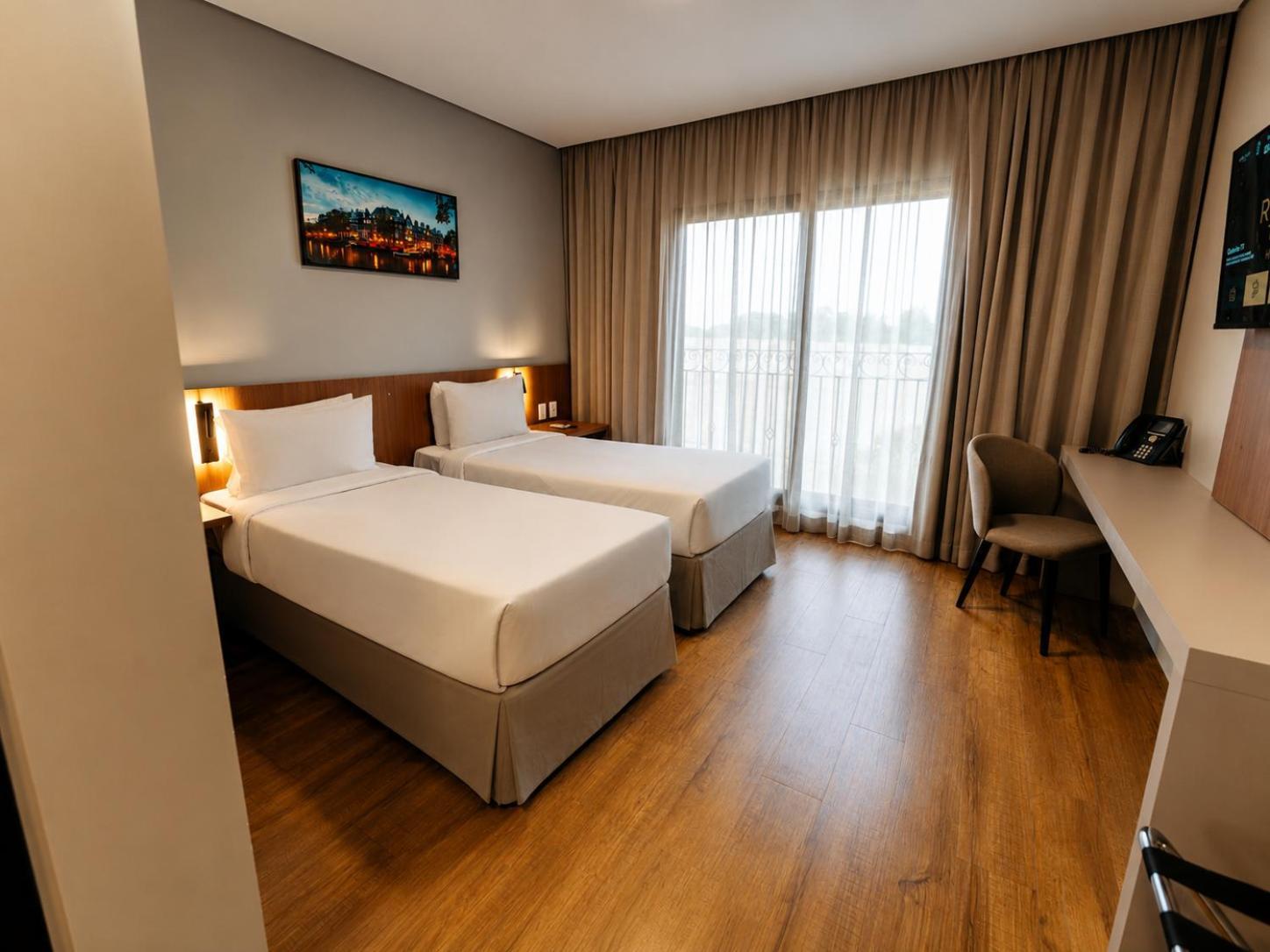 Standard Twin Room