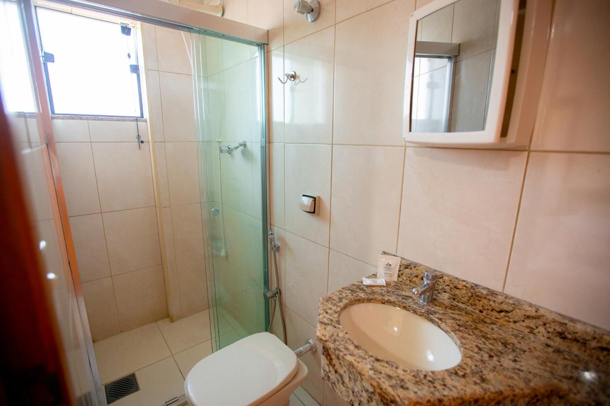 Quarto Triplo Básico