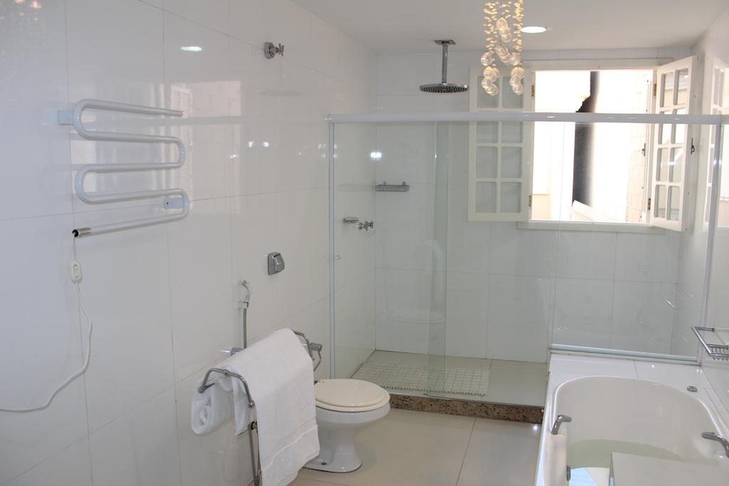 Quarto Quádruplo Standard