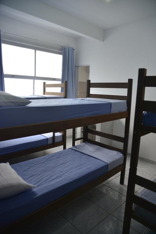Single Bed 10-Bed Dormitory Room