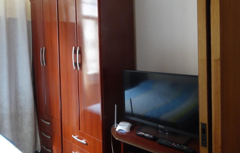 Studio Apartment,274049617:JPEG