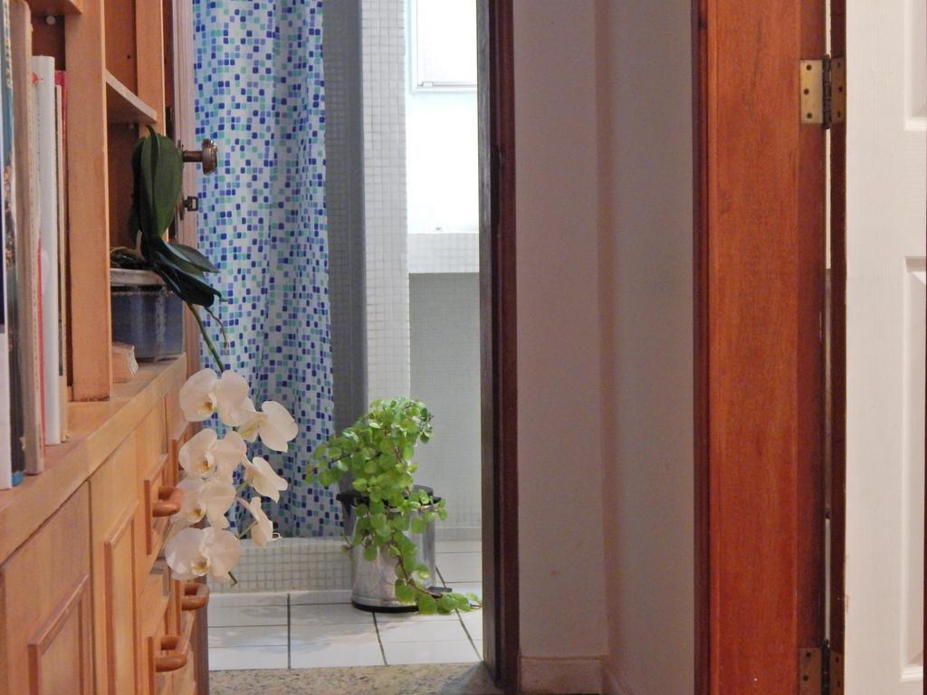 Triple Room with Shared Bathroom with Air Conditioning,696757146:JPEG