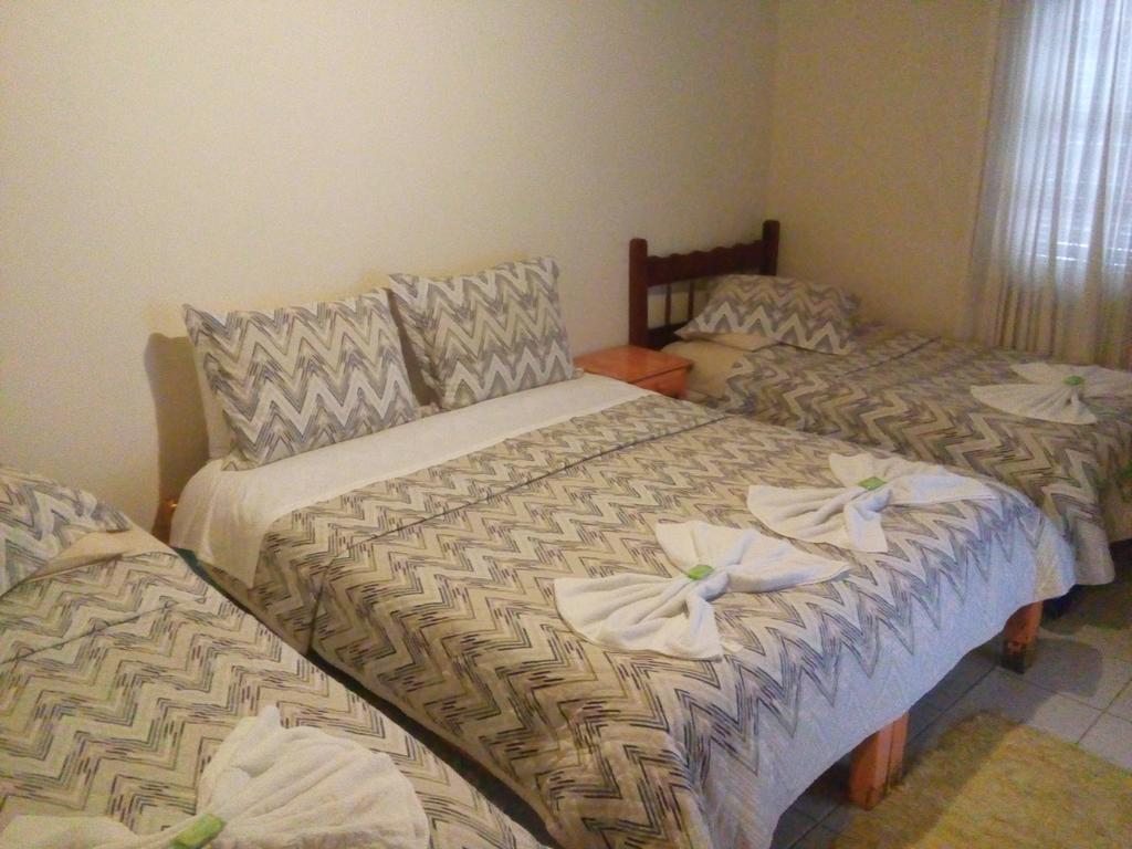 Large Double or Twin Room,640699752:JPEG