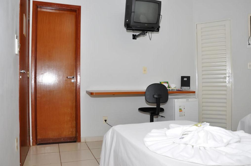 Twin Room Bathroom