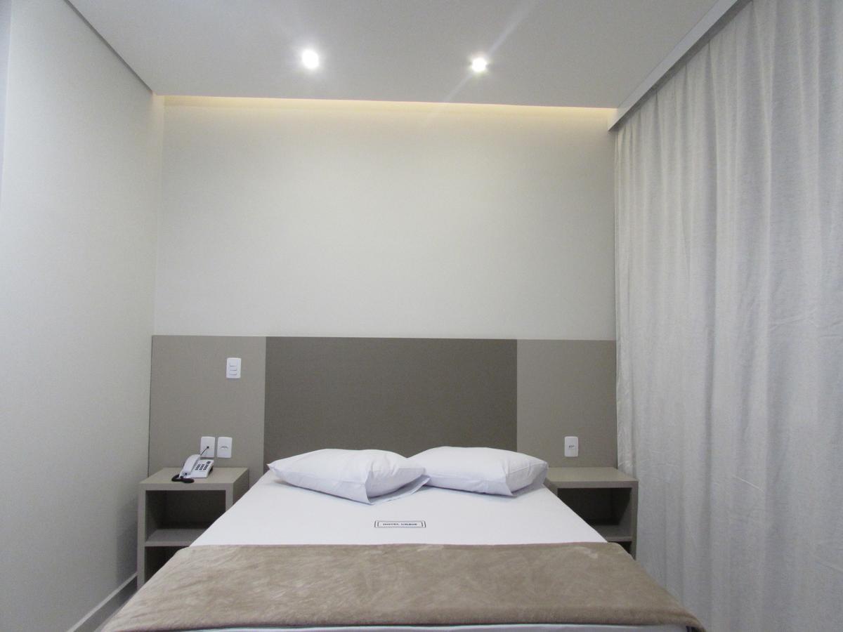 Doppelzimmer mit Doppelbett