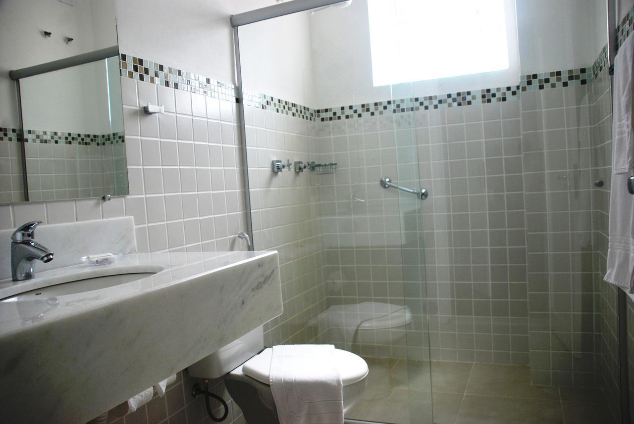 Deluxe Room,1550205694:JPEG
