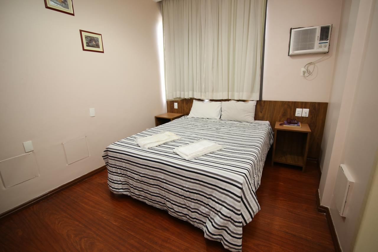 Quarto Duplo