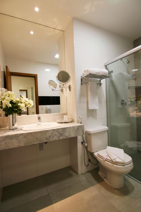 Deluxe Queen Suite