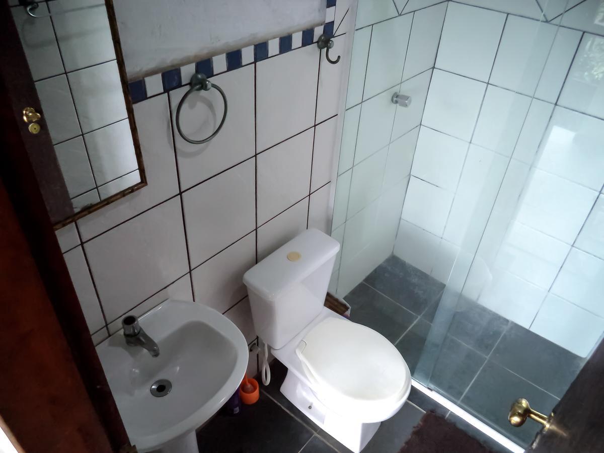 Triple Room with Shared Bathroom,625936620:JPEG