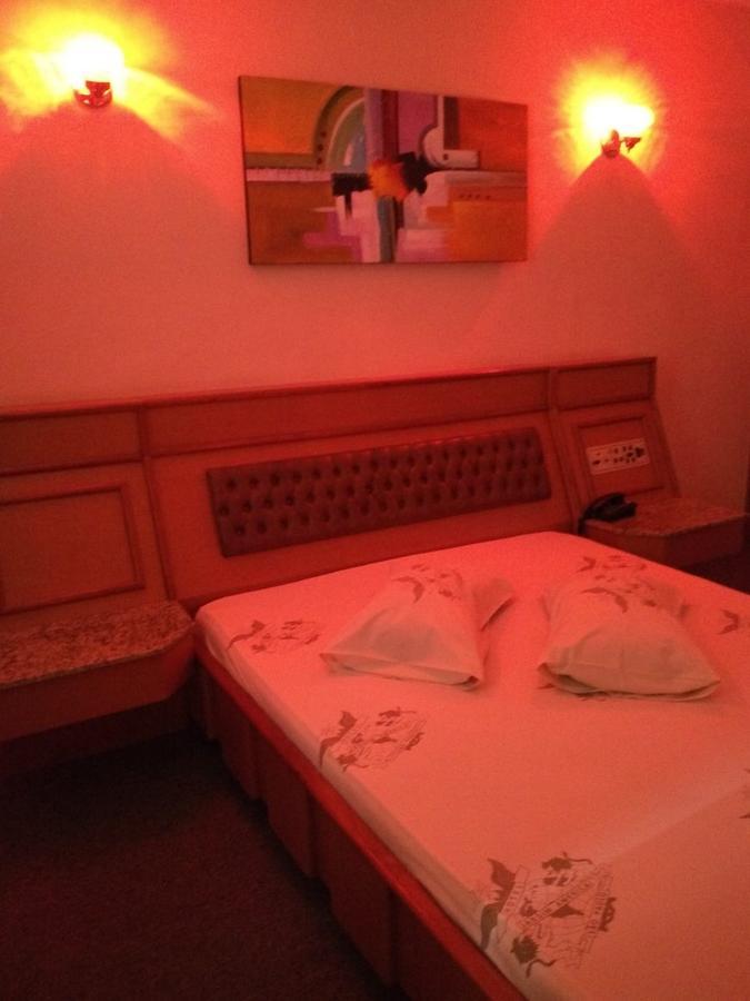 Economy Double or Twin Room,630511824:JPEG