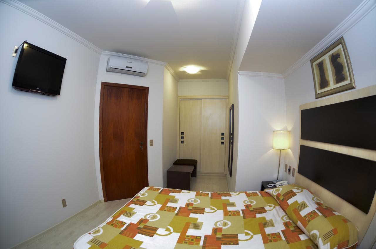 Quarto Triplo Clássico