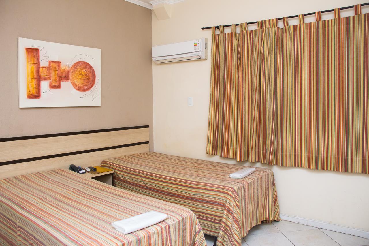 Quarto Triplo Standard