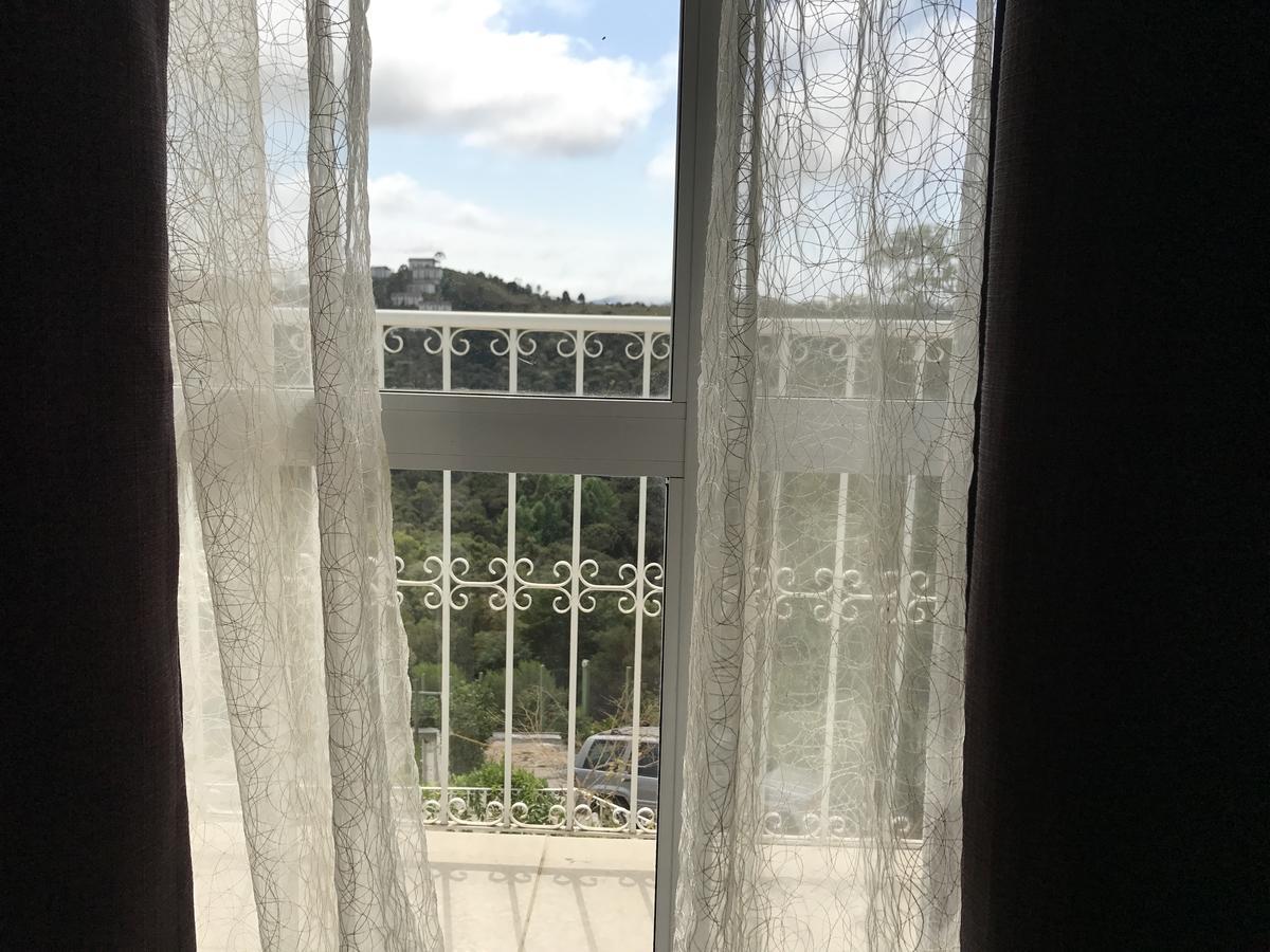 Quarto Triplo com Varanda