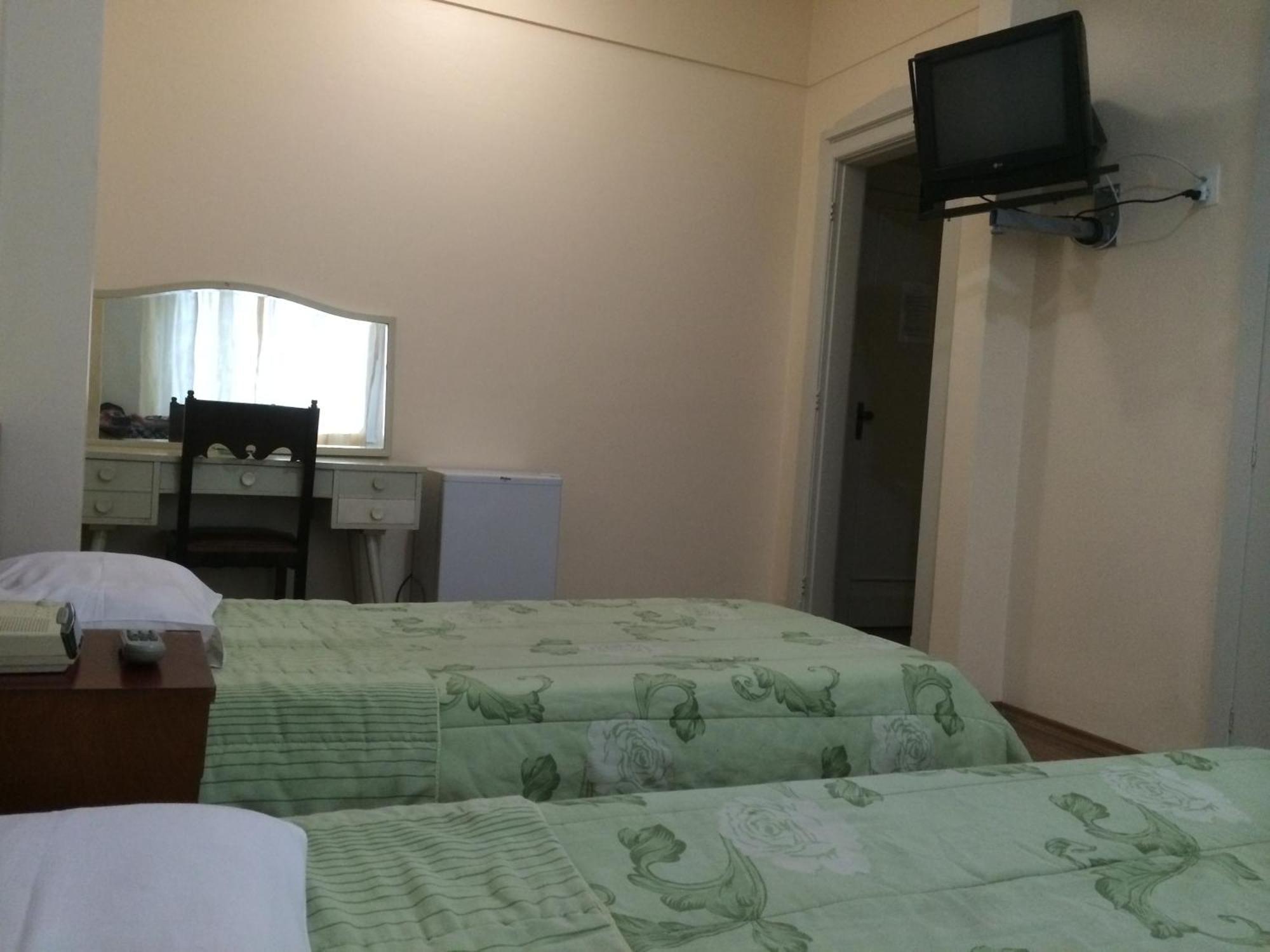 Large Double/TwinRoom,683407506:JPEG