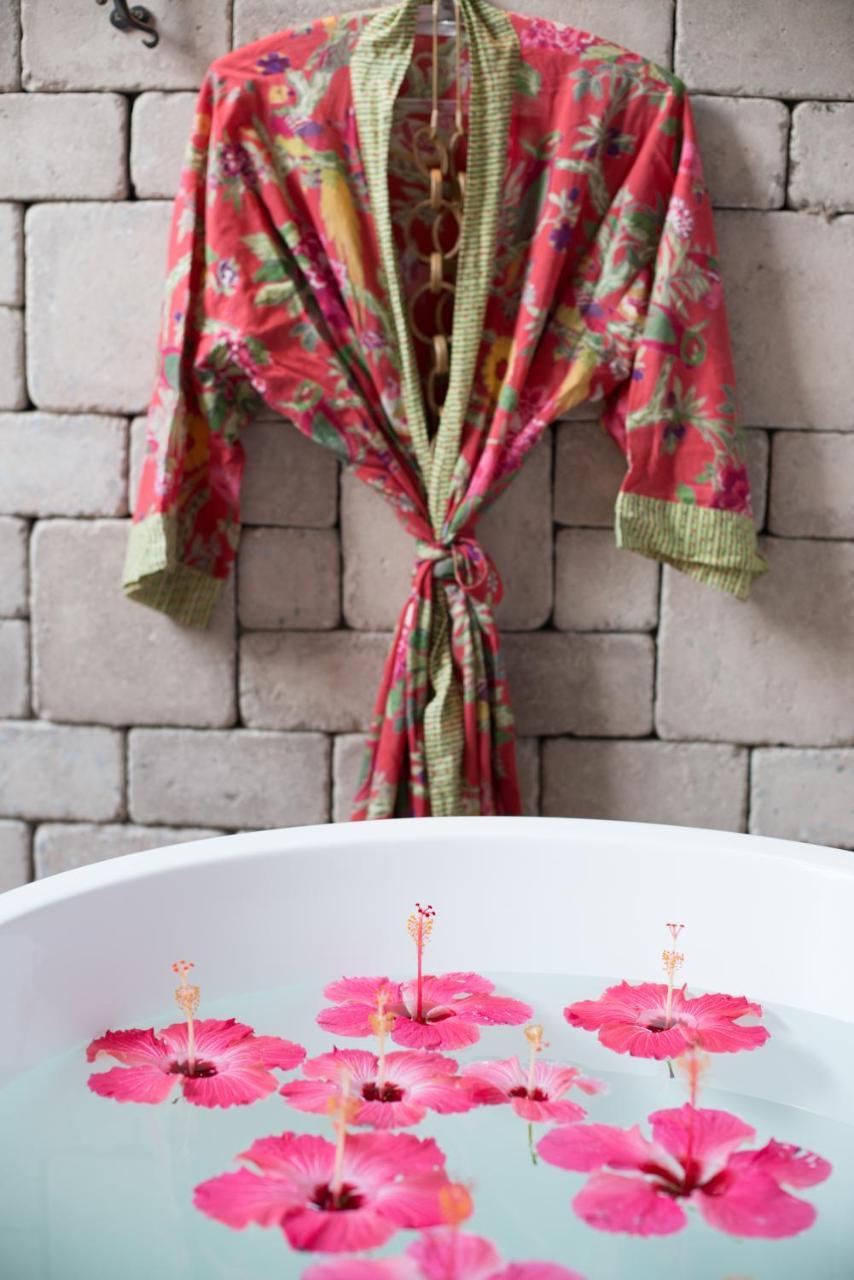 Villa Bath,1183254733:JPEG