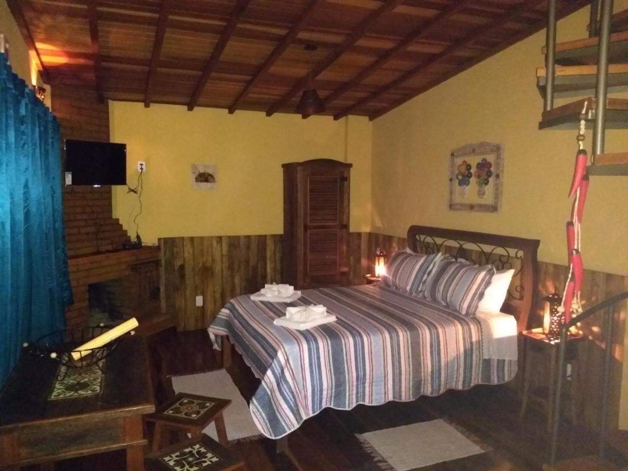 Superior Chalet,752352866:JPEG