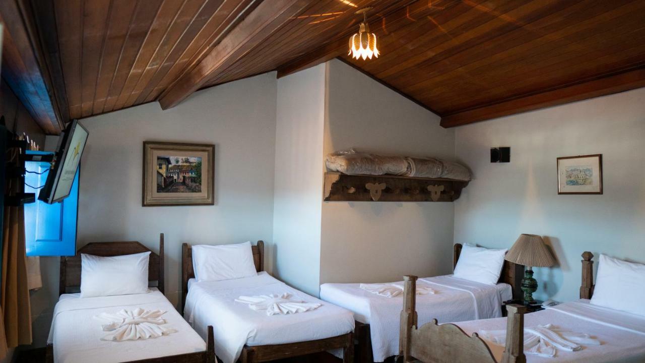 Standard Quadruple Room,779117202:JPEG