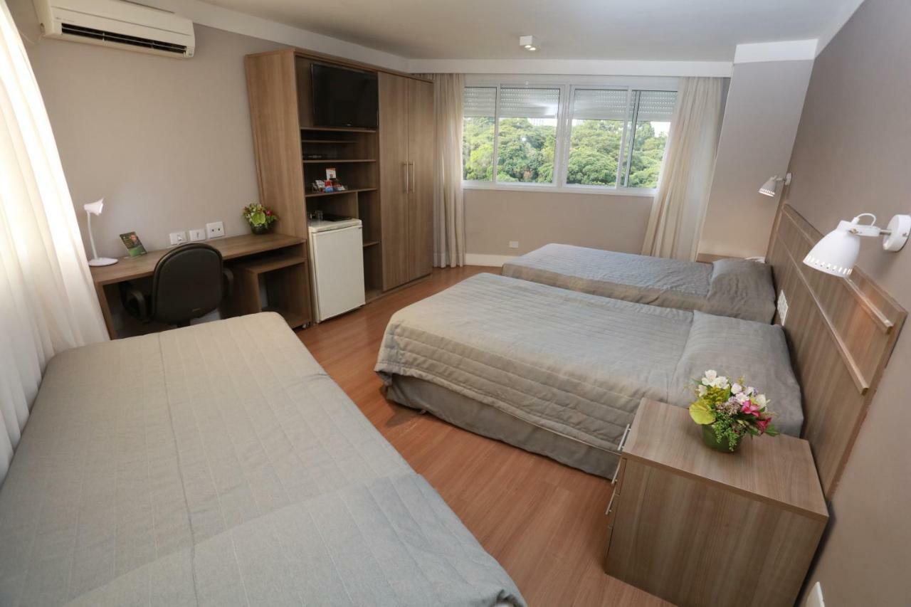 Triple Room 3 Single Beds,789749124:JPEG
