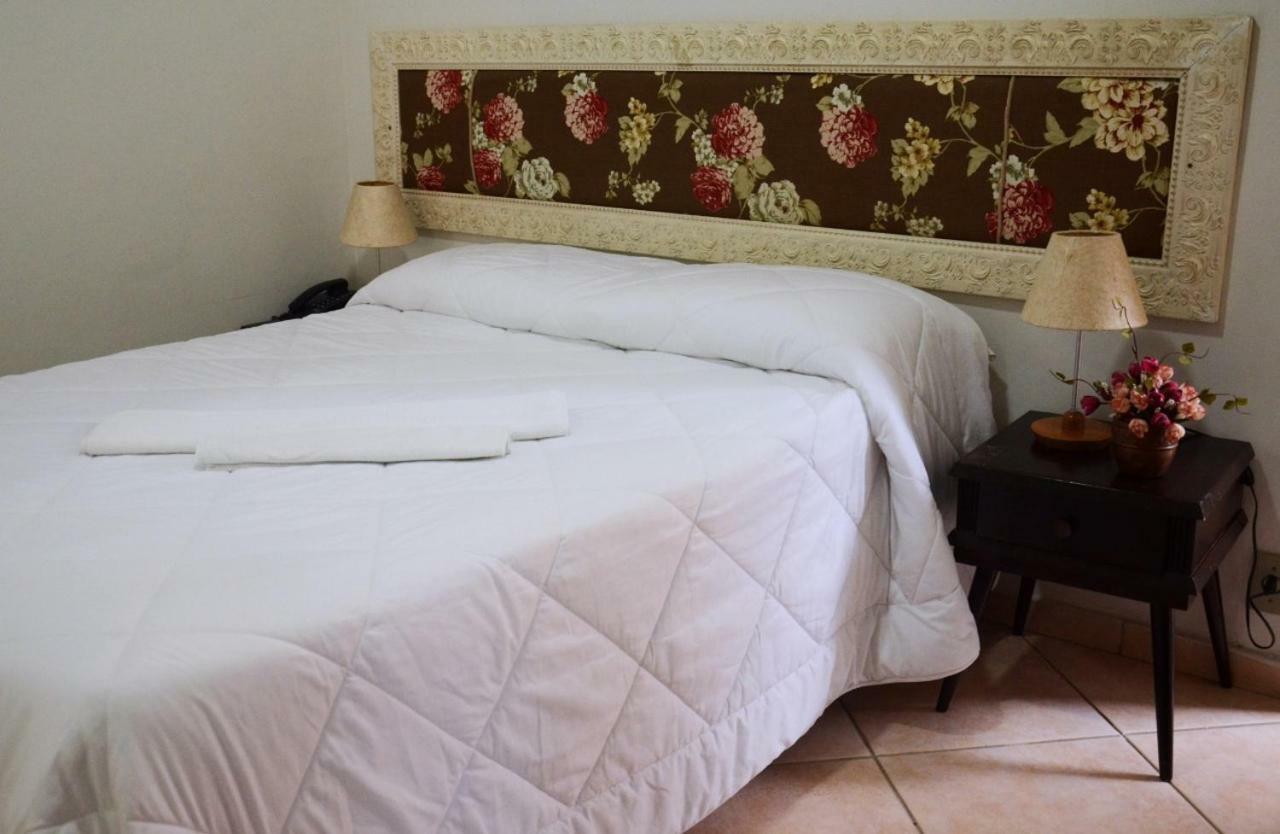 Single Room,976751131:JPEG