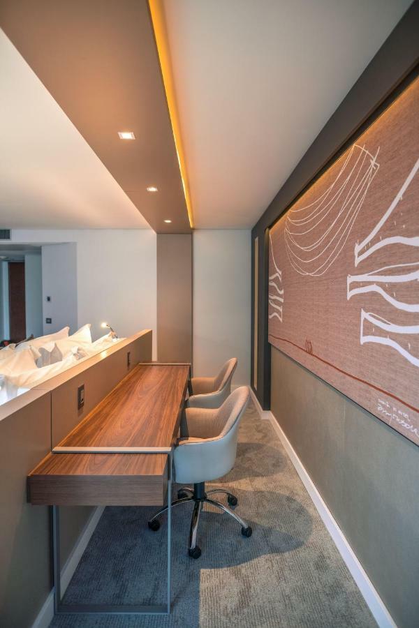 Deluxe Double Room,834844208:JPEG