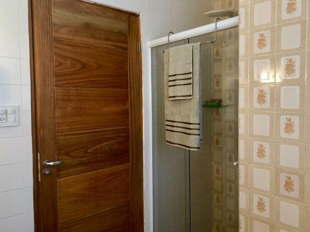 Quarto Individual Standard com Banheiro Compartilhado