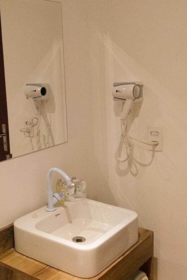 Family Room,1765487358:JPEG