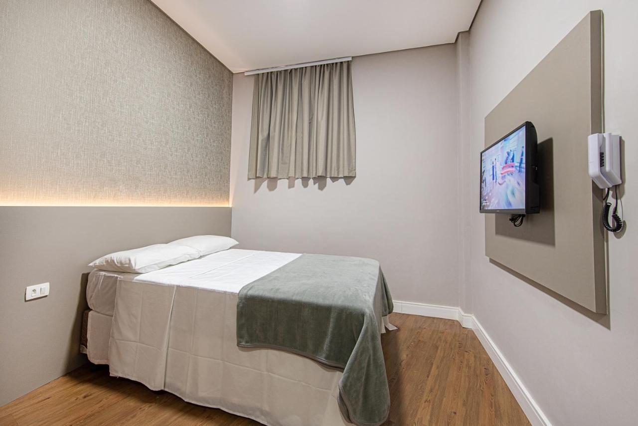 Quarto Duplo