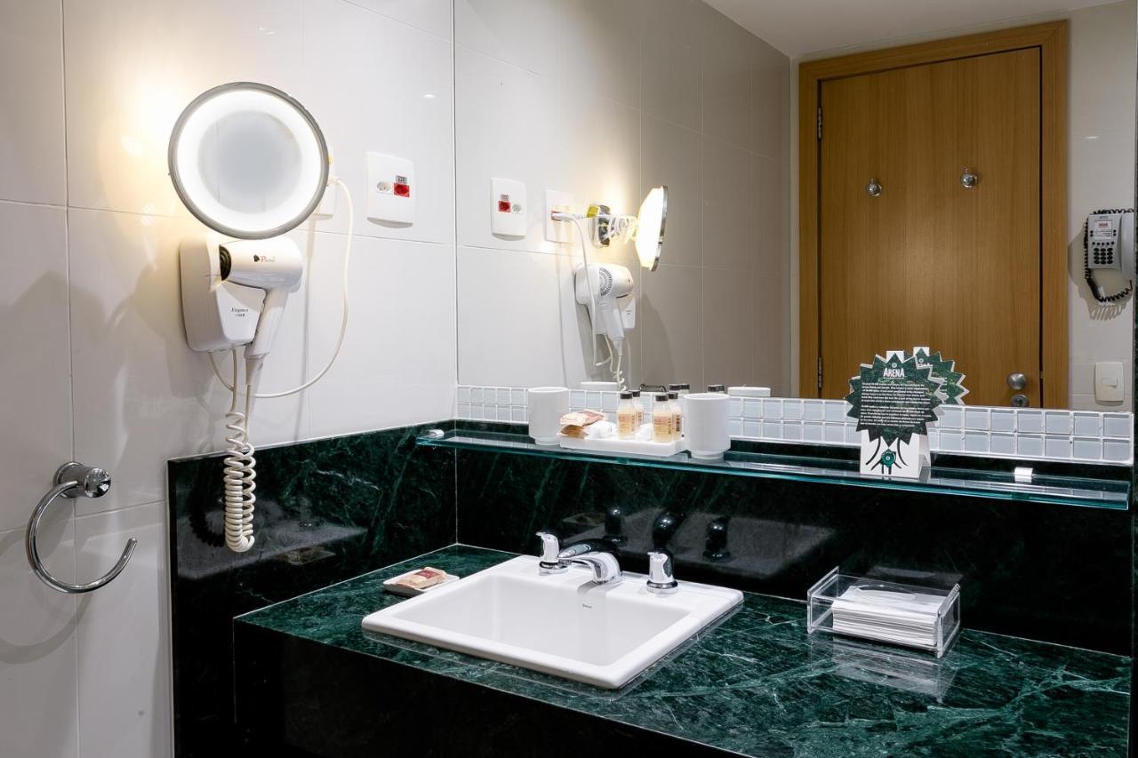 Deluxe Tweepersoonskamer met 2 Aparte Bedden en Uitzicht op Zee