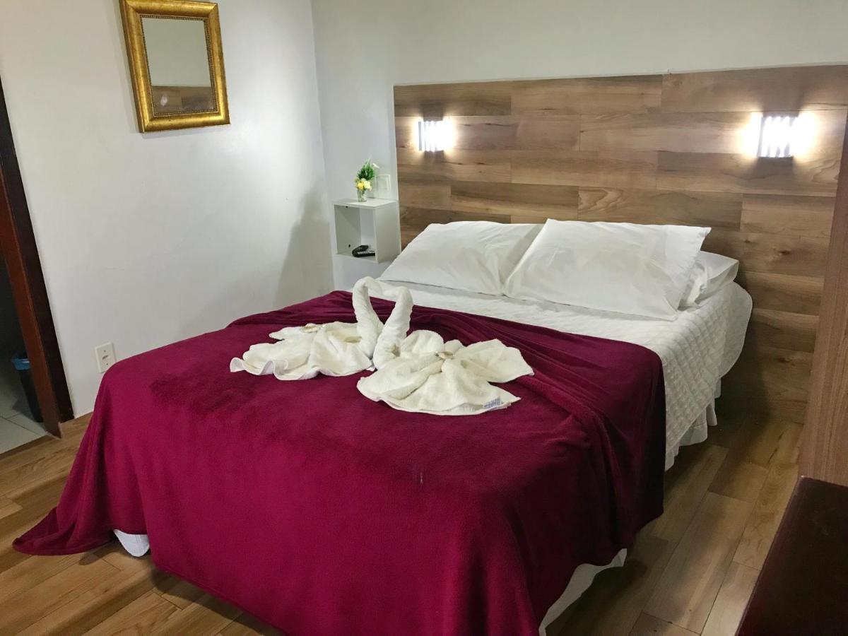 Standard Suite,1556524723:JPEG