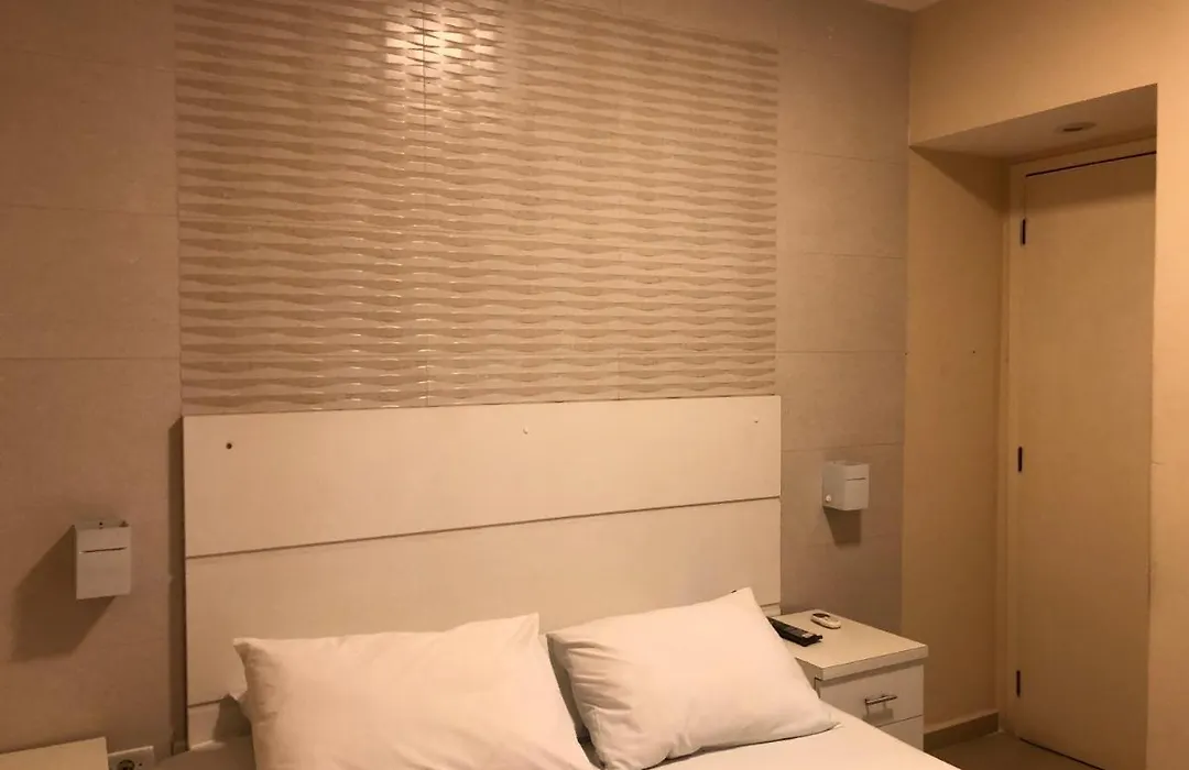 Flat Em Gonzaga-1